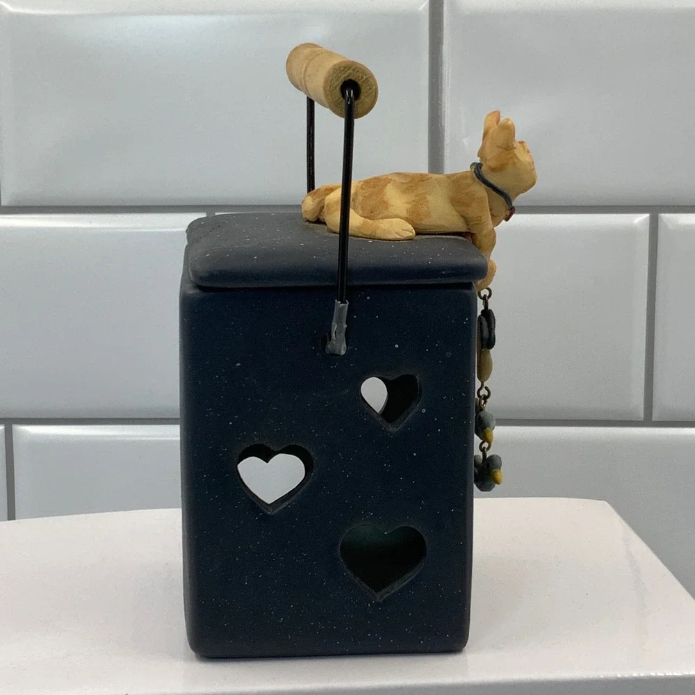 N/A whimsical ceramic